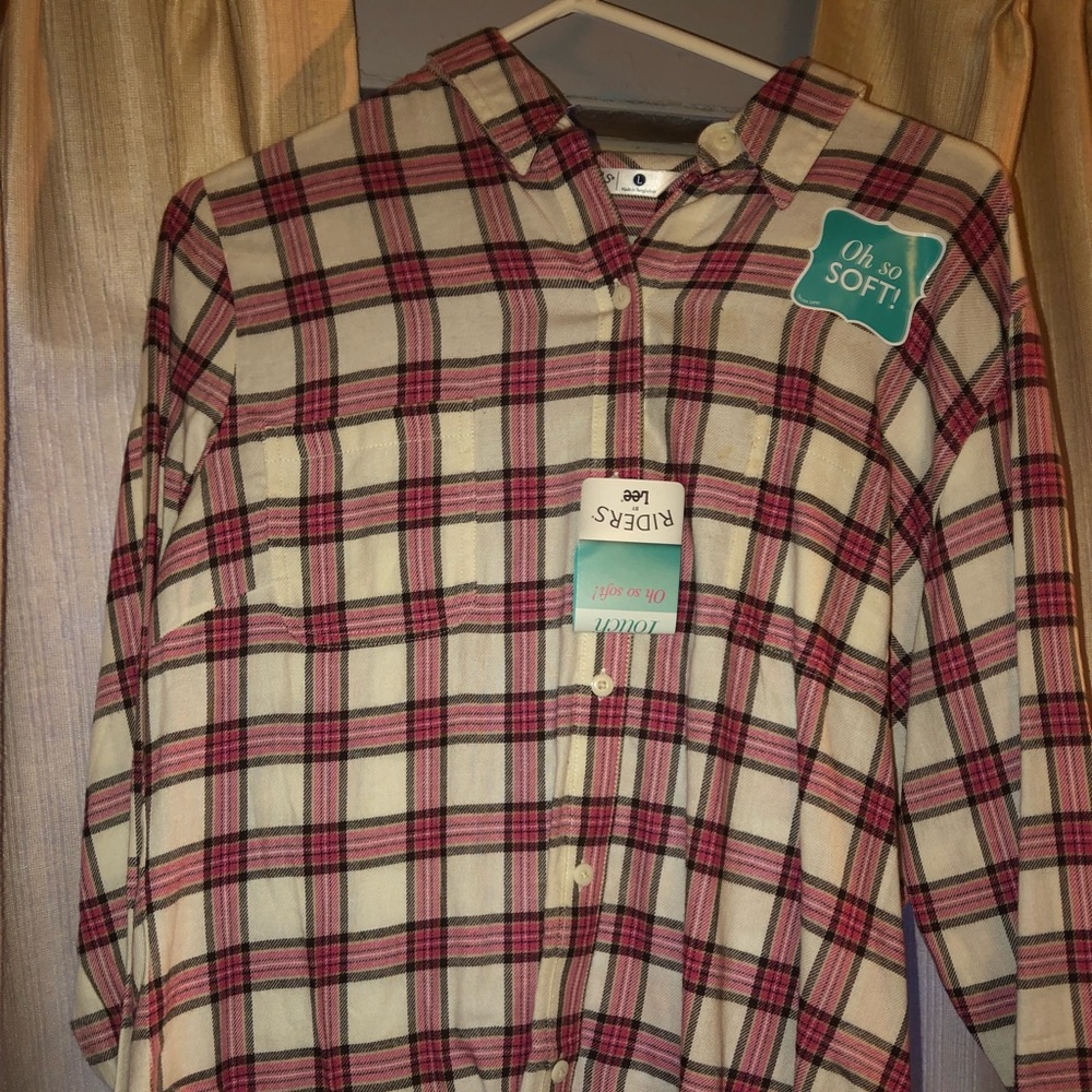 Women’s button down